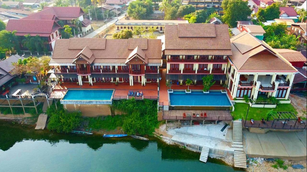 Pon Arena Hotel Muang Khong Exterior photo