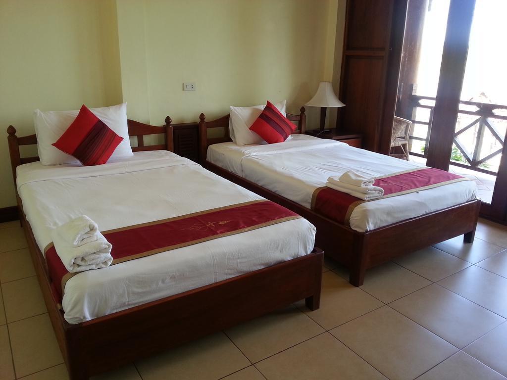 Pon Arena Hotel Muang Khong Room photo