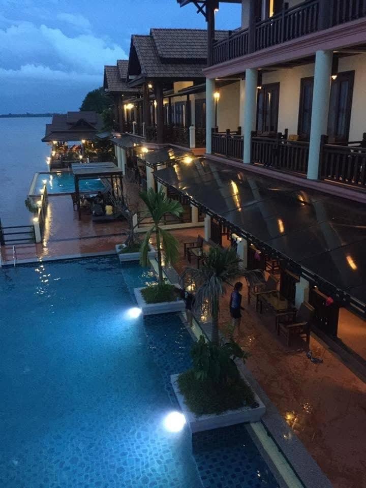 Pon Arena Hotel Muang Khong Exterior photo
