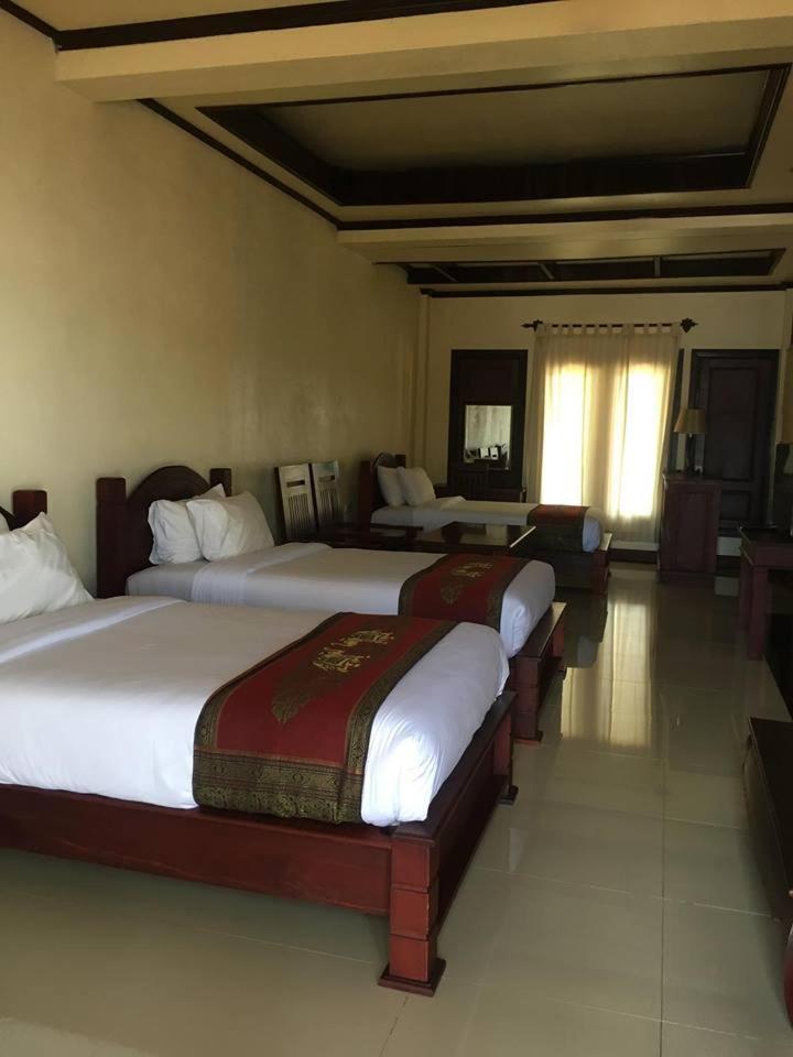 Pon Arena Hotel Muang Khong Exterior photo